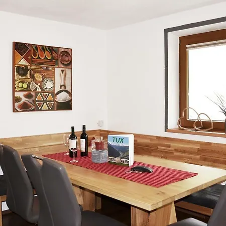 Apartament Appartments Enterwald Tux
